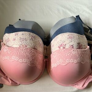 NWT Bra Set - size 44D